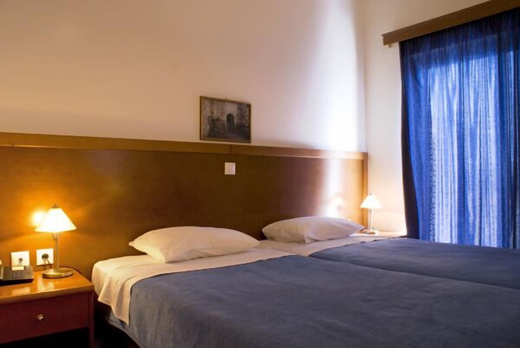 Hiona Holiday Hotel Palekastro Exterior photo