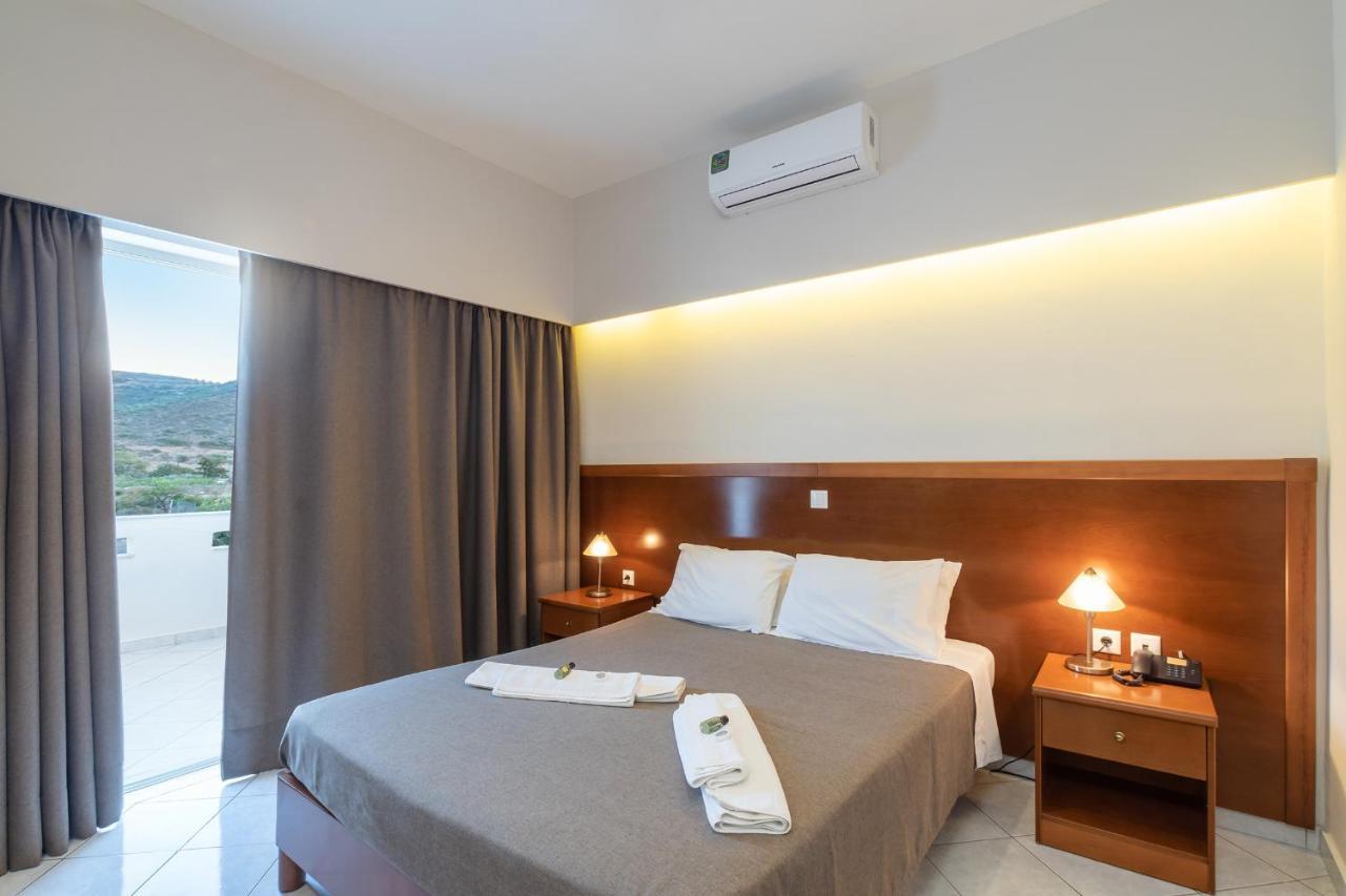 Hiona Holiday Hotel Palekastro Exterior photo
